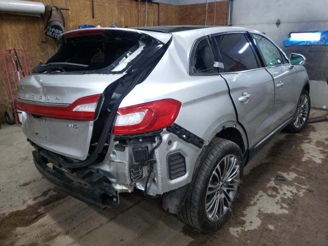 2LMPJ8LR6HBL13987 - 2017 LINCOLN MKX RESERVE Արծաթագույն լուսանկար 4