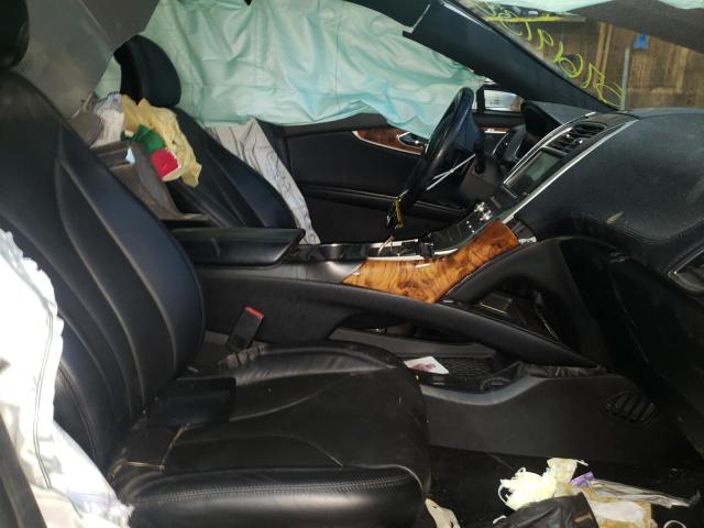 2LMPJ8LR6HBL13987 - 2017 LINCOLN MKX RESERVE Արծաթագույն լուսանկար 5