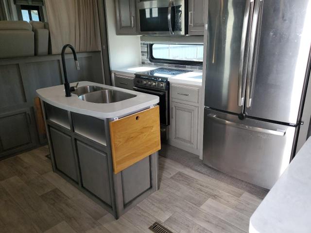 4YDF37926M4702768 - 2021 KEYSTONE MONTANA 奶油色 照片 6