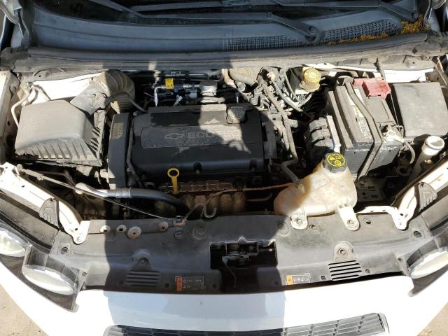 1G1JA5SH3F4114635 - 2015 CHEVROLET SONIC LS WHITE photo 11