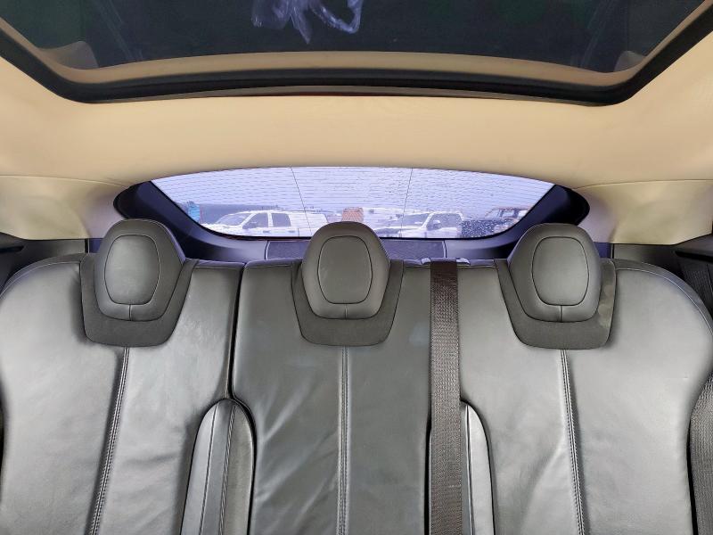 5YJSA1DP0DFP18903 - 2013 TESLA MODEL S RED photo 10