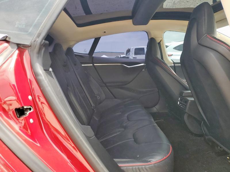 5YJSA1DP0DFP18903 - 2013 TESLA MODEL S RED photo 11