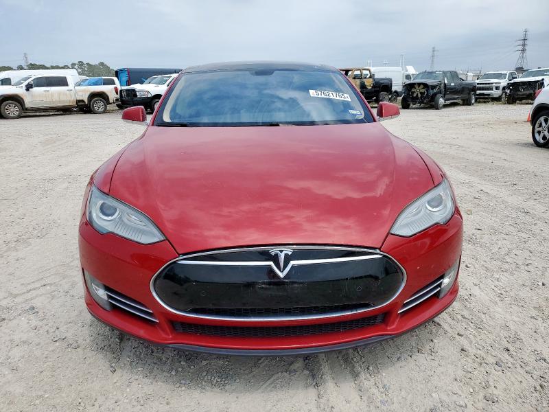 5YJSA1DP0DFP18903 - 2013 TESLA MODEL S RED photo 5