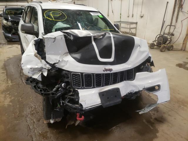 1C4RJFLG5HC605139 - 2017 JEEP GRAND CHER TRAILHAWK 白色 照片 9