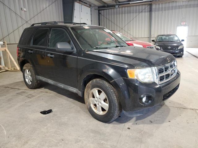 1FMCU9DG5AKD31512 - 2010 FORD ESCAPE XLT BLACK photo 4