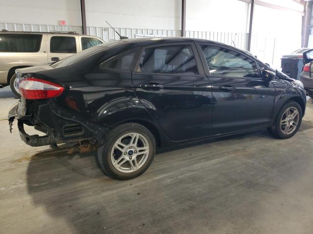 3FADP4BJ7JM128590 - 2018 FORD FIESTA SE BLACK photo 3