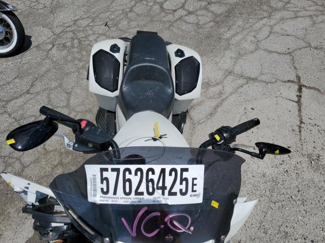 5VPDW36N2E3032735 - 2014 VICTORY MOTORCYCLES CROSS COUN WHITE photo 5