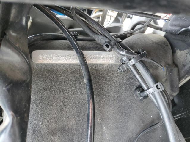 5VPDW36N2E3032735 - 2014 VICTORY MOTORCYCLES CROSS COUN WHITE photo 9