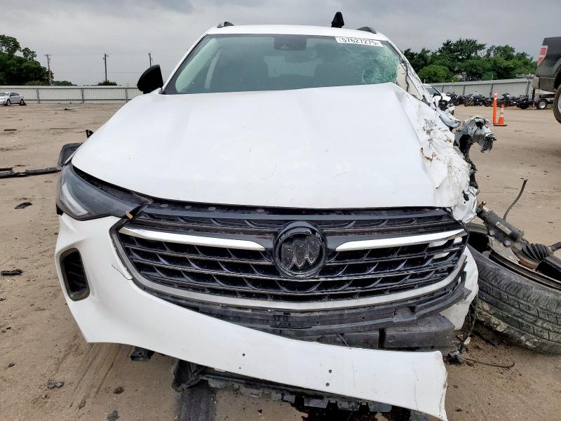 LRBFZNR46PD033668 - 2023 BUICK ENVISION ESSENCE WHITE photo 5