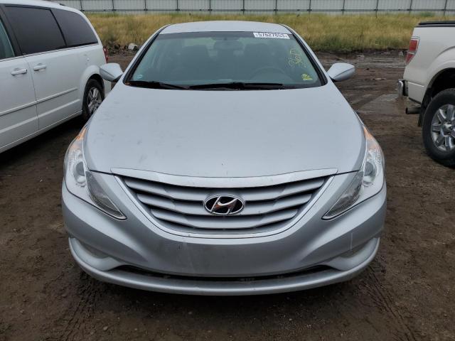 5NPEB4AC6DH775668 - 2013 HYUNDAI SONATA GLS SILVER photo 5