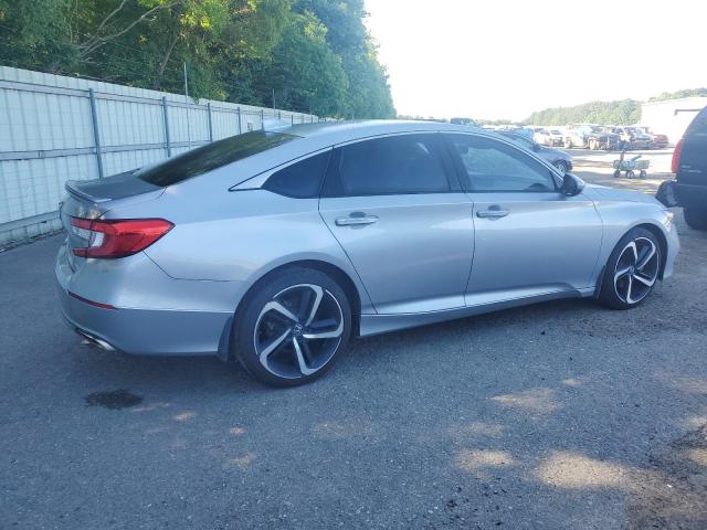 1HGCV1F38JA185661 - 2018 HONDA ACCORD SPORT 银色 照片 3