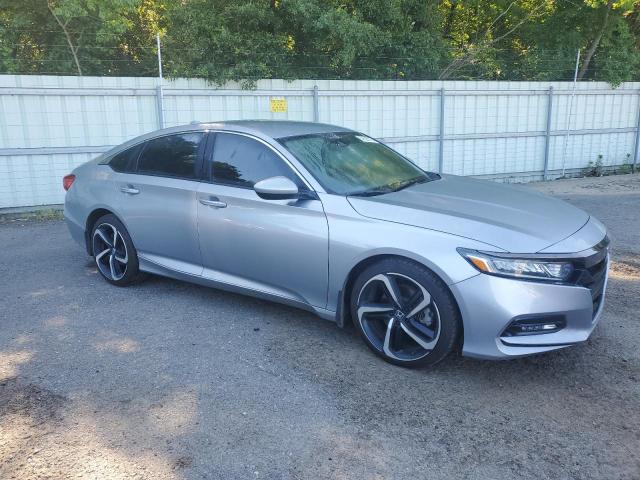 1HGCV1F38JA185661 - 2018 HONDA ACCORD SPORT 银色 照片 4