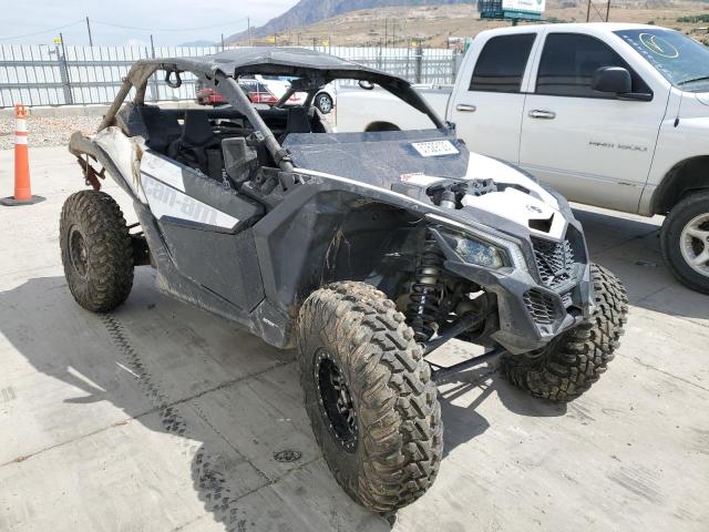 3JBVGAW47KK000190 - 2019 CAN-AM MAVERICK X DS TURBO R WHITE photo 1