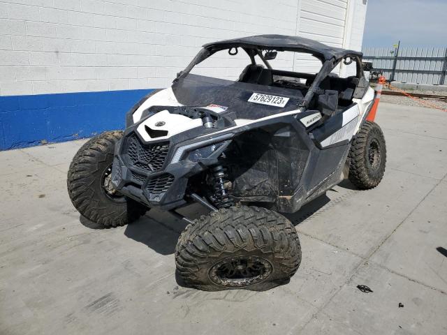 3JBVGAW47KK000190 - 2019 CAN-AM MAVERICK X DS TURBO R WHITE photo 2