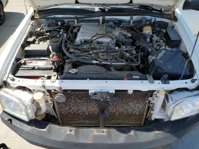 JN8DR07YX1W528196 - 2001 NISSAN PATHFINDER LE WHITE photo 11