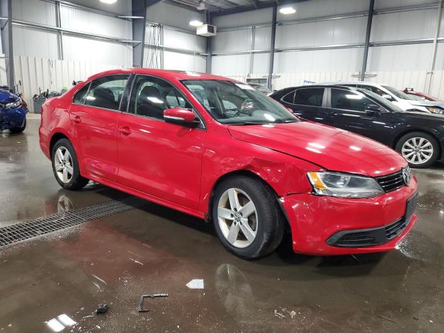 3VWLL7AJ2BM069404 - 2011 VOLKSWAGEN JETTA TDI RED photo 4