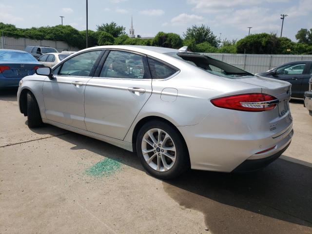 3FA6P0HD1KR199257 - 2019 FORD FUSION SE SILVER photo 2