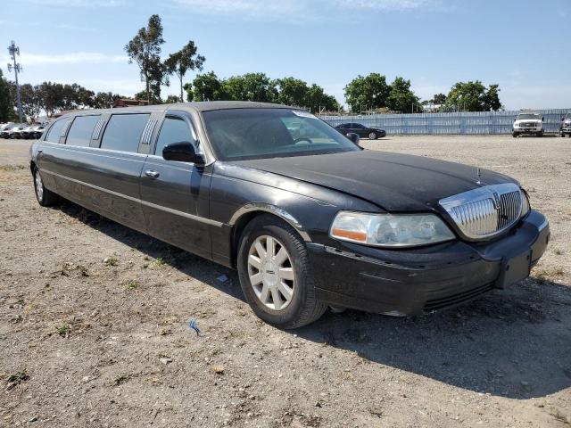 1L1FM81W73Y662788 - 2003 LINCOLN TOWN CAR EXECUTIVE BLACK photo 4