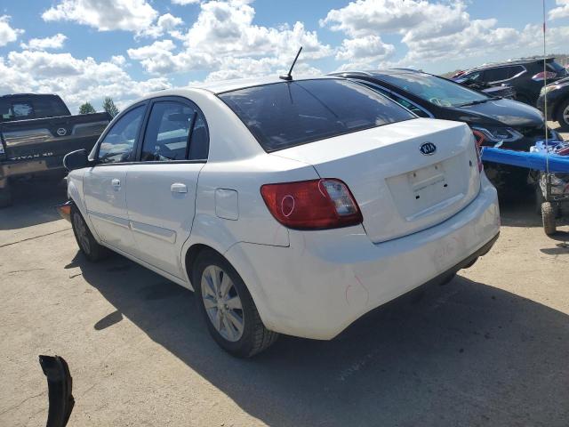 KNADH4A36B6960818 - 2011 KIA RIO BASE WHITE photo 2