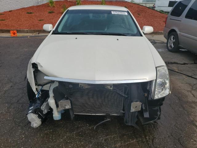 1G6DW677770147015 - 2007 CADILLAC STS WHITE photo 5