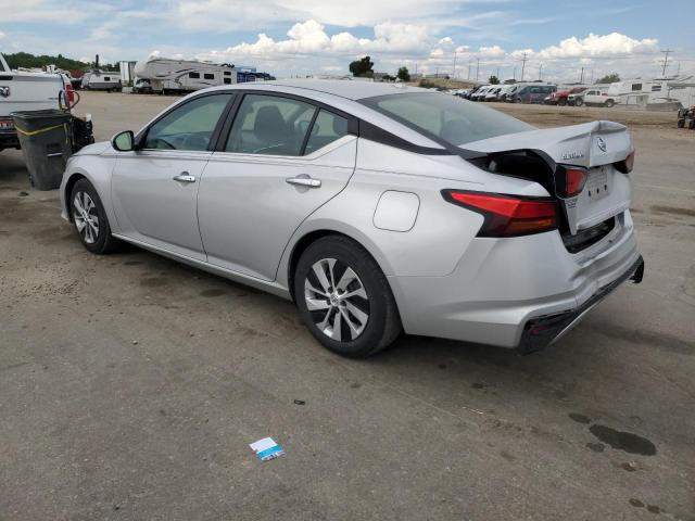 1N4BL4BV0KC210718 - 2019 NISSAN ALTIMA S SILVER photo 2