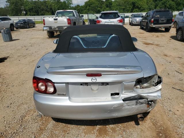 JM1NB353330312158 - 2003 MAZDA MX-5 MIATA BASE SILVER photo 6