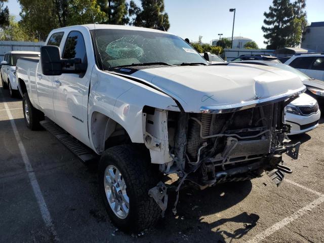 1GC1KYE88CF221682 - 2012 CHEVROLET SILVERADO K2500 HEAVY DUTY LTZ WHITE photo 4