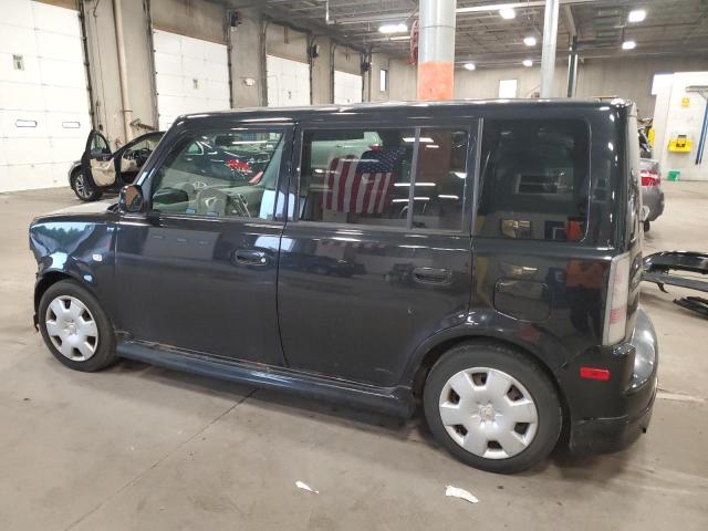 JTLKT324550202913 - 2005 TOYOTA SCION XB BLACK photo 2
