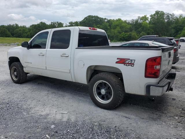 3GCPKSE3XBG291502 - 2011 CHEVROLET SILVERADO K1500 LT WHITE photo 2