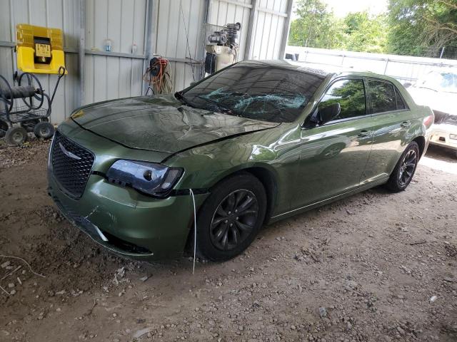 2C3CCAAG7JH293256 - 2018 CHRYSLER 300 TOURING GREEN photo 1