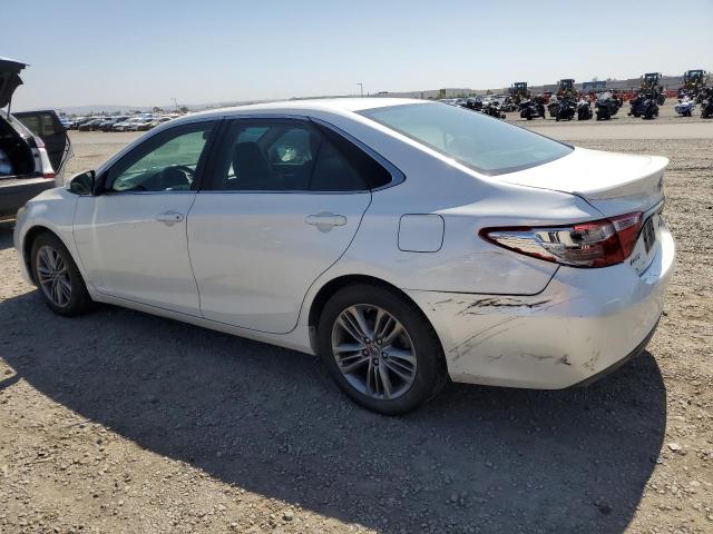 4T1BF1FK8GU560224 - 2016 TOYOTA CAMRY LE WHITE photo 2