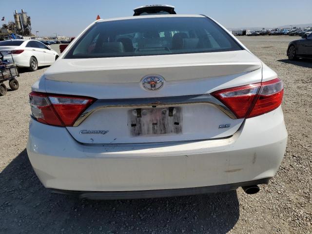 4T1BF1FK8GU560224 - 2016 TOYOTA CAMRY LE WHITE photo 6