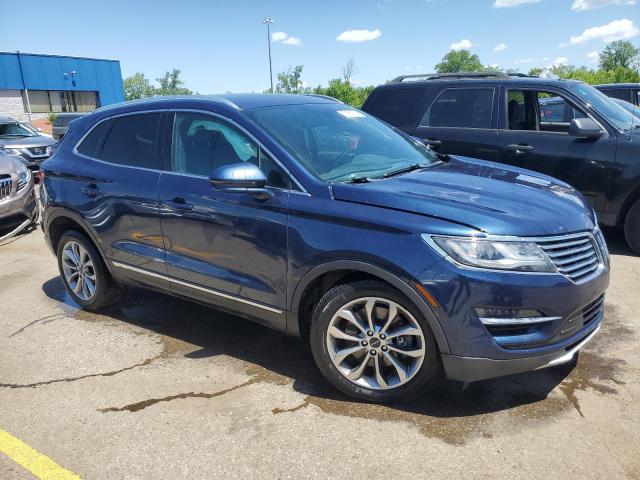 5LMCJ2D97HUL45943 - 2017 LINCOLN MKC SELECT BLUE photo 4