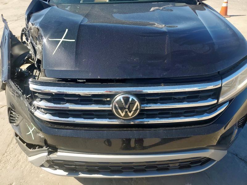 1V2WE2CA5NC200212 - 2022 VOLKSWAGEN ATLAS CROS SE BLACK photo 12