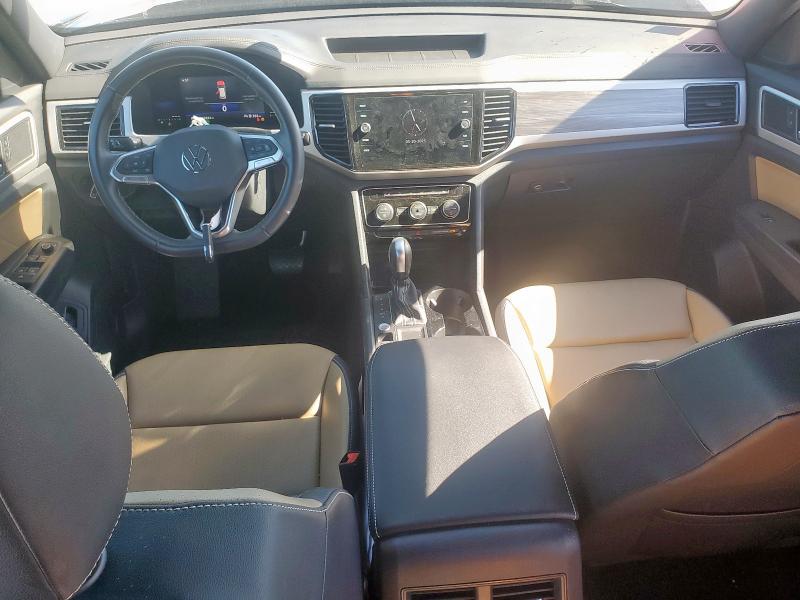 1V2WE2CA5NC200212 - 2022 VOLKSWAGEN ATLAS CROS SE BLACK photo 8