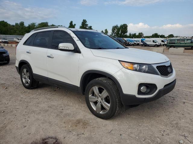 5XYKU4A64DG414437 - 2013 KIA SORENTO EX WHITE photo 4
