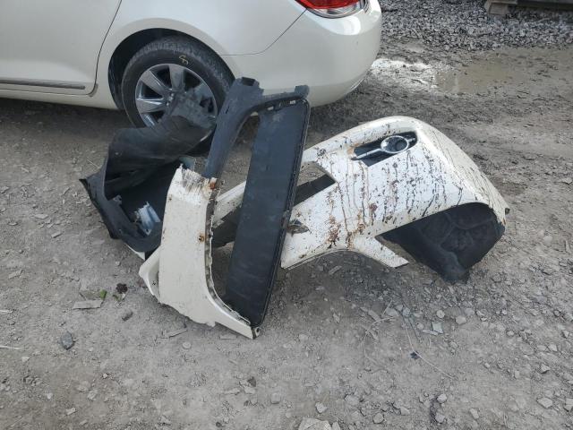 1G4GE5ED8BF343675 - 2011 BUICK LACROSSE CXS WHITE photo 12