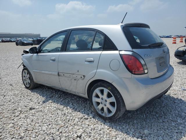 KNADH5A38B6720921 - 2011 KIA RIO BASE SILVER photo 2