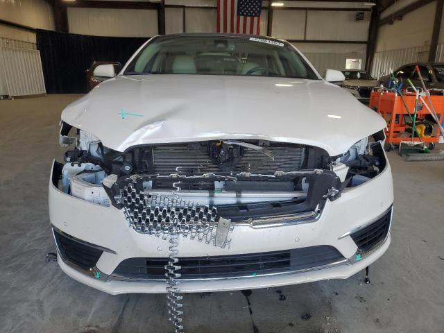 3LN6L5EC7KR604144 - 2019 LINCOLN MKZ RESERVE II WHITE photo 5