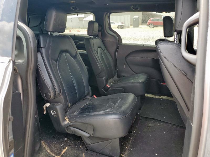 2C4RC1EG4KR748981 - 2019 CHRYSLER PACIFICA TOURING L PLUS SILVER photo 11