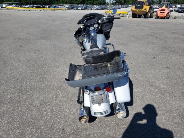 1HD1KHC19PB614026 - 2023 HARLEY-DAVIDSON FLTRX 银色 照片 4