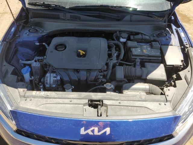 3KPF24AD3NE457526 - 2022 KIA FORTE FE BLUE photo 11