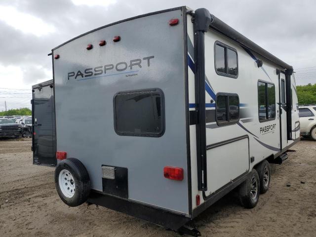 4YDT23928KK413947 - 2019 KEYSTONE PASSPORT WHITE photo 4