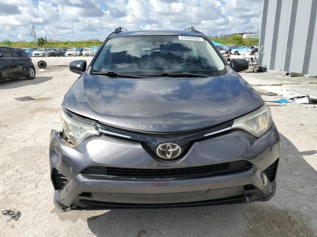 JTMZFREV6HJ702134 - 2017 TOYOTA RAV4 LE GRAY photo 5