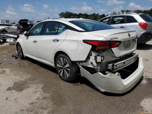 1N4BL4DV3KC142654 - 2019 NISSAN ALTIMA SV WHITE photo 2