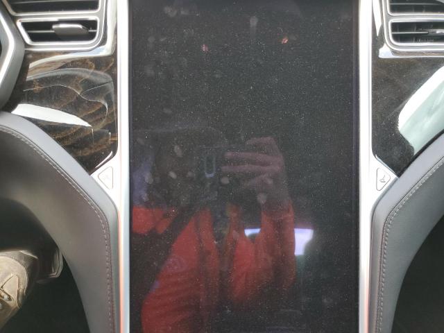 5YJSA1E16GF150610 - 2016 TESLA MODEL S Чорний фото 9