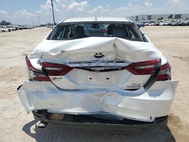 4T1F31AK8NU587485 - 2022 TOYOTA CAMRY XLE WHITE photo 6