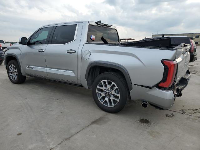5TFMA5DB0PX119465 - 2023 TOYOTA TUNDRA CREWMAX PLATINUM 银色 照片 2