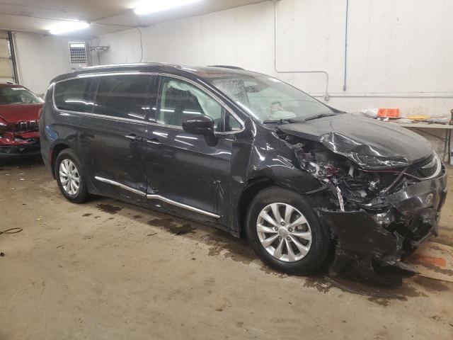 2C4RC1BG2JR252810 - 2018 CHRYSLER PACIFICA TOURING L BLACK photo 4