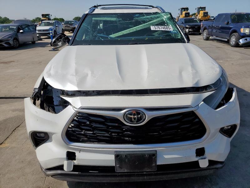5TDGZRAH6MS051275 - 2021 TOYOTA HIGHLANDER XLE 白色 照片 5